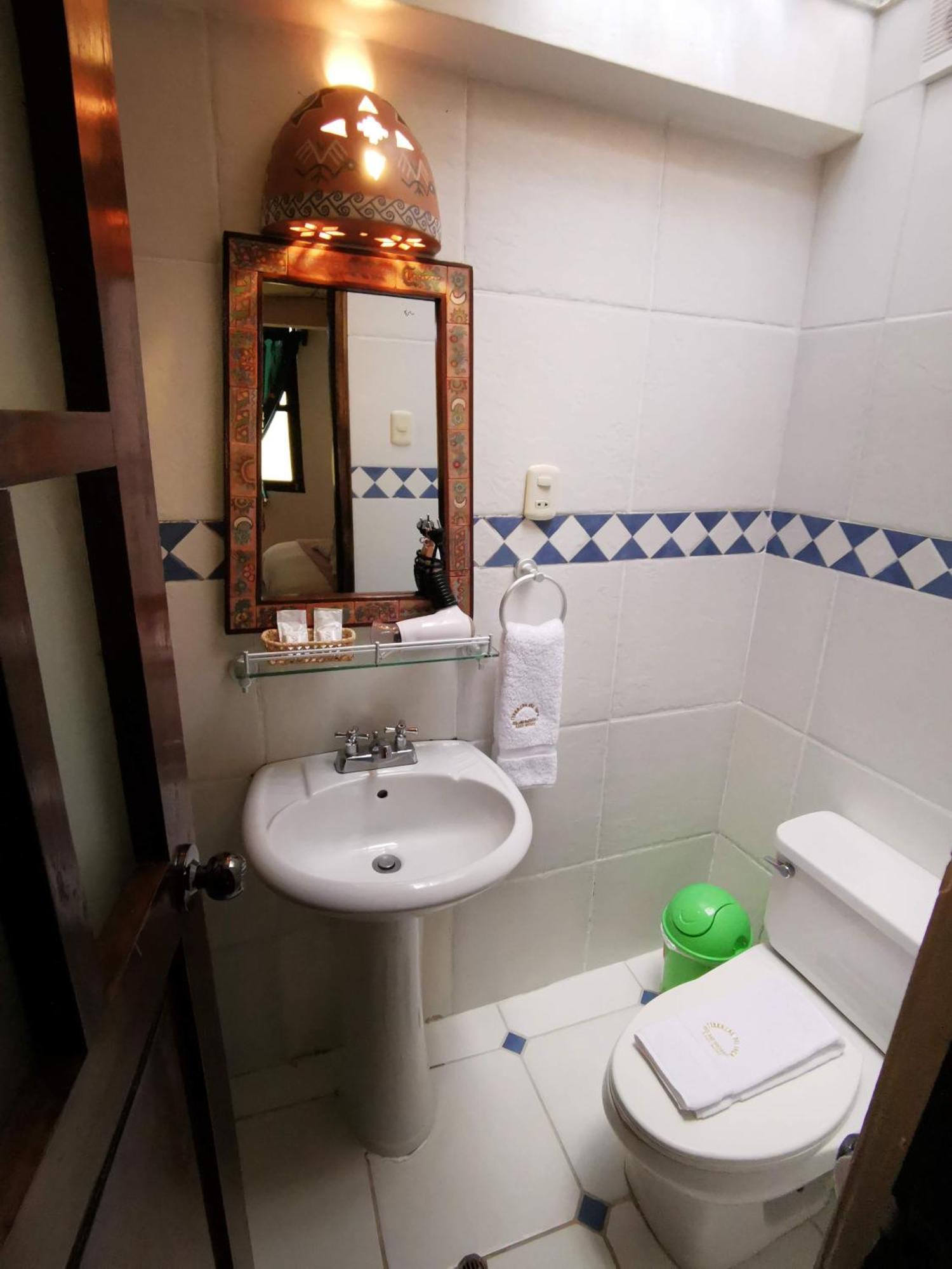 מאצ'ופיצ'ו Terrazas Del Inca Bed And Breakfast Aguas Calientes מראה חיצוני תמונה